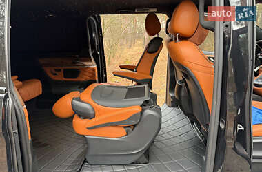 Мінівен Mercedes-Benz V-Class 2021 в 