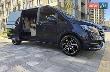 Минивэн Mercedes-Benz V-Class 2019 в 