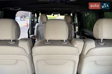 Минивэн Mercedes-Benz V-Class 2019 в 