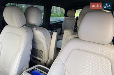Минивэн Mercedes-Benz V-Class 2019 в 