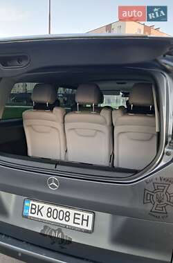 Минивэн Mercedes-Benz V-Class 2014 в 