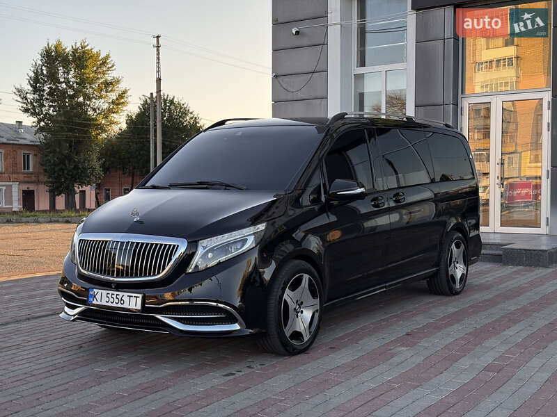 Минивэн Mercedes-Benz V-Class 2016 в 