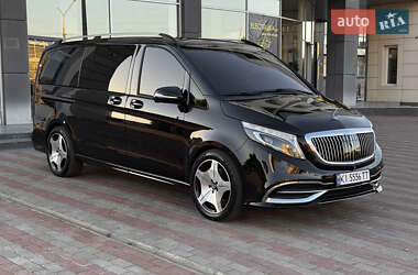 Минивэн Mercedes-Benz V-Class 2016 в 