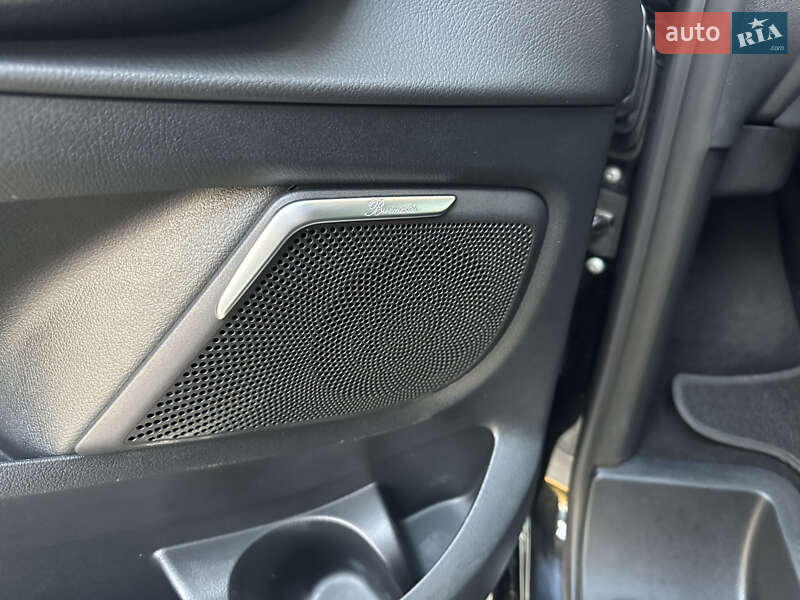 Минивэн Mercedes-Benz V-Class 2023 в Одессе