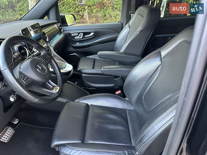Минивэн Mercedes-Benz V-Class 2023 в Одессе