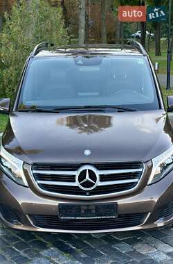 Минивэн Mercedes-Benz V-Class 2016 в 
