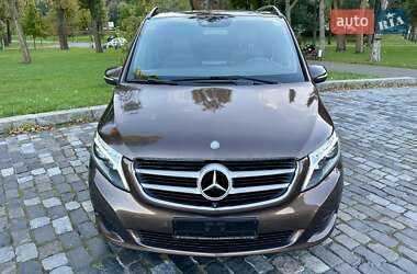Минивэн Mercedes-Benz V-Class 2016 в 