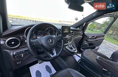Минивэн Mercedes-Benz V-Class 2016 в 