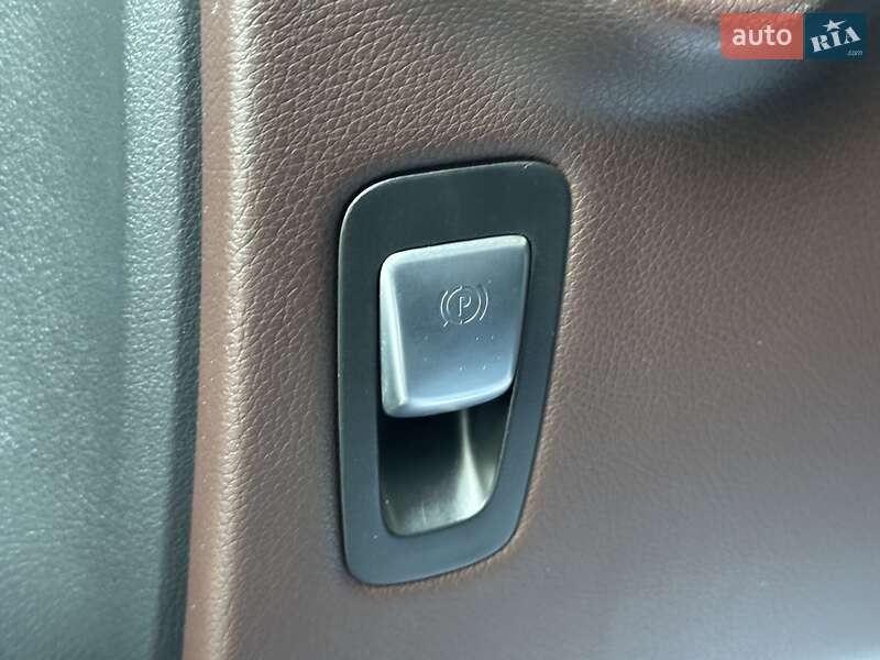 Мінівен Mercedes-Benz V-Class 2016 в Києві