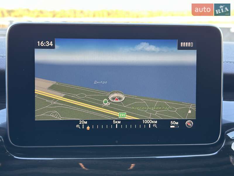 Мінівен Mercedes-Benz V-Class 2016 в Києві