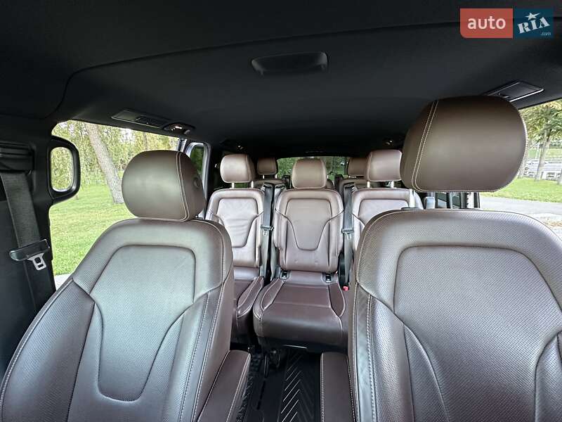 Мінівен Mercedes-Benz V-Class 2016 в Києві