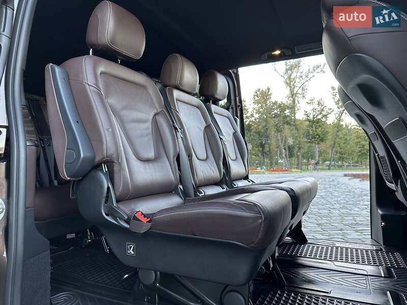 Мінівен Mercedes-Benz V-Class 2016 в Києві