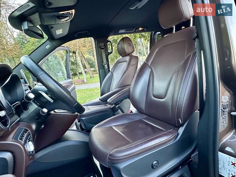 Мінівен Mercedes-Benz V-Class 2016 в Києві