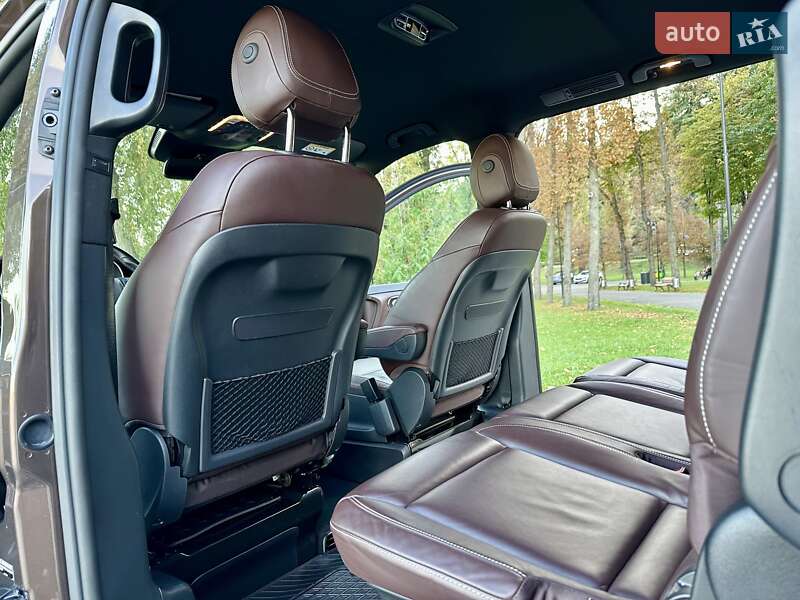 Мінівен Mercedes-Benz V-Class 2016 в Києві