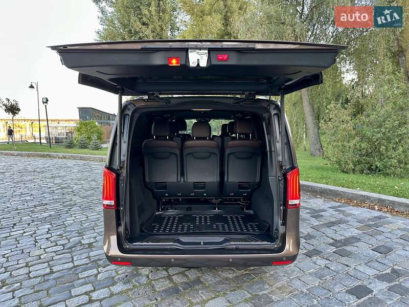 Мінівен Mercedes-Benz V-Class 2016 в Києві