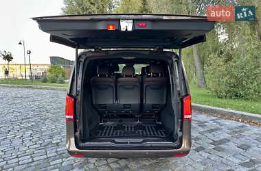 Минивэн Mercedes-Benz V-Class 2016 в 
