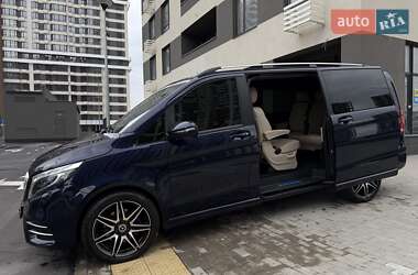 Минивэн Mercedes-Benz V-Class 2018 в 