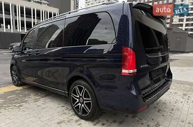 Минивэн Mercedes-Benz V-Class 2018 в 