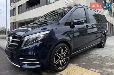 Минивэн Mercedes-Benz V-Class 2018 в 