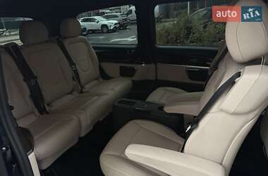 Минивэн Mercedes-Benz V-Class 2018 в 