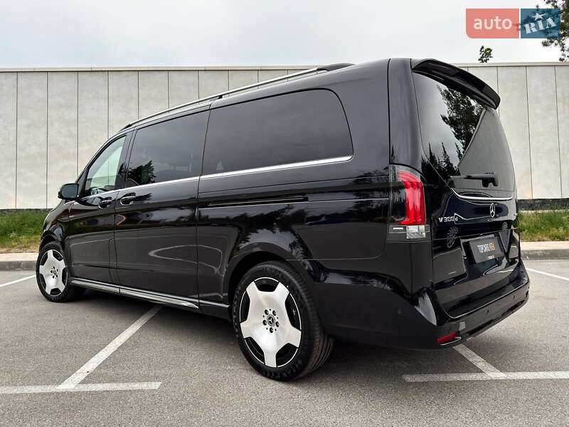 Минивэн Mercedes-Benz V-Class 2025 в Киеве