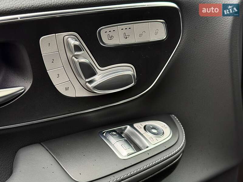 Минивэн Mercedes-Benz V-Class 2025 в Киеве