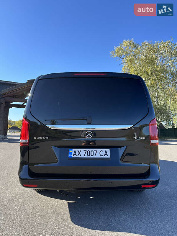 Минивэн Mercedes-Benz V-Class 2017 в Харькове