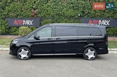 Минивэн Mercedes-Benz V-Class 2025 в 