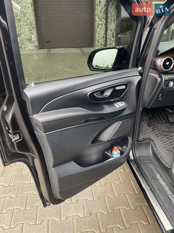 Мінівен Mercedes-Benz V-Class 2018 в Києві фото 7 Мінівен Mercedes-Benz V-Class 2018 в Києві