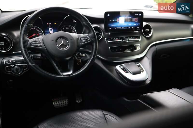 Минивэн Mercedes-Benz V-Class 2020 в Ужгороде