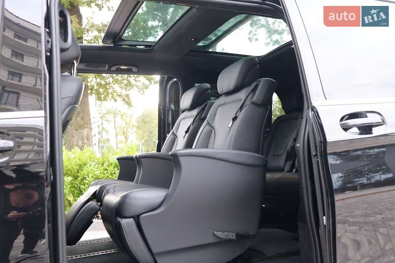 Минивэн Mercedes-Benz V-Class 2020 в Ужгороде