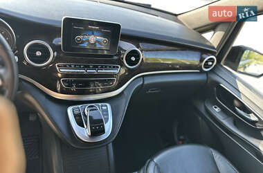 Минивэн Mercedes-Benz V-Class 2015 в  фото 29 Минивэн Mercedes-Benz V-Class 2015 в