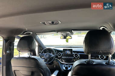 Минивэн Mercedes-Benz V-Class 2015 в  фото 49 Минивэн Mercedes-Benz V-Class 2015 в