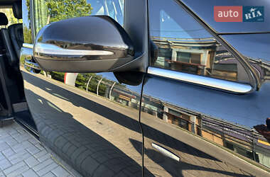 Минивэн Mercedes-Benz V-Class 2015 в  фото 58 Минивэн Mercedes-Benz V-Class 2015 в