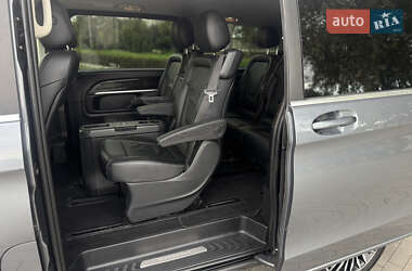 Минивэн Mercedes-Benz V-Class 2017 в 