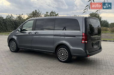Минивэн Mercedes-Benz V-Class 2017 в 