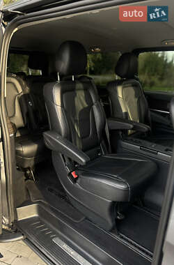 Минивэн Mercedes-Benz V-Class 2017 в 