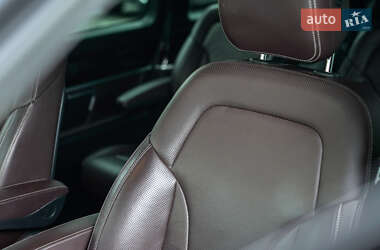 Мінівен Mercedes-Benz V-Class 2016 в 