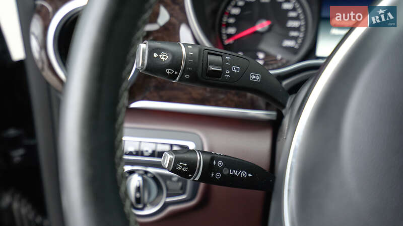 Мінівен Mercedes-Benz V-Class 2016 в Львові фото 25 Мінівен Mercedes-Benz V-Class 2016 в Львові