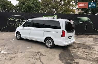 Минивэн Mercedes-Benz V-Class 2021 в 