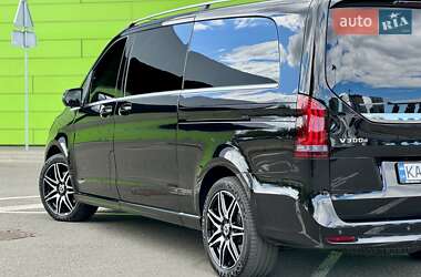 Минивэн Mercedes-Benz V-Class 2023 в 