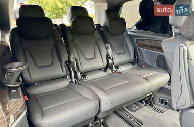 Минивэн Mercedes-Benz V-Class 2023 в 