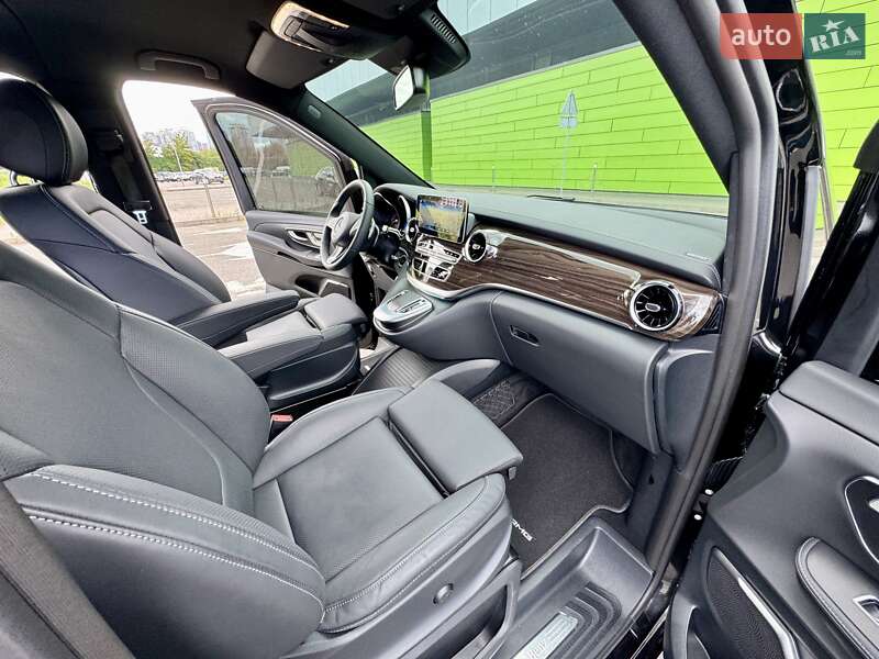 Мінівен Mercedes-Benz V-Class 2023 в Києві