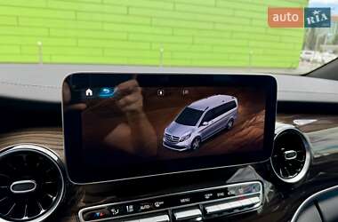 Минивэн Mercedes-Benz V-Class 2023 в 