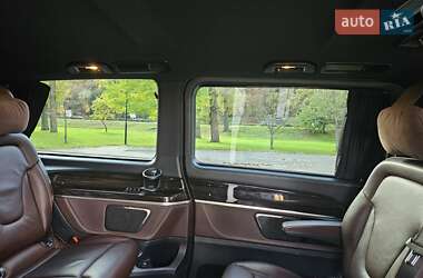 Минивэн Mercedes-Benz V-Class 2017 в 