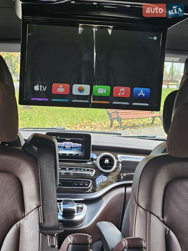Минивэн Mercedes-Benz V-Class 2017 в Киеве