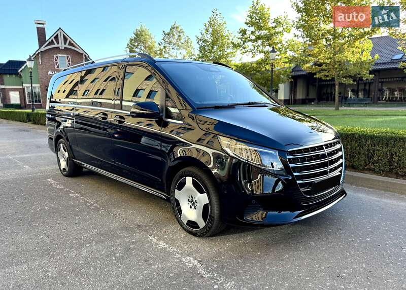 Минивэн Mercedes-Benz V-Class 2025 в Киеве