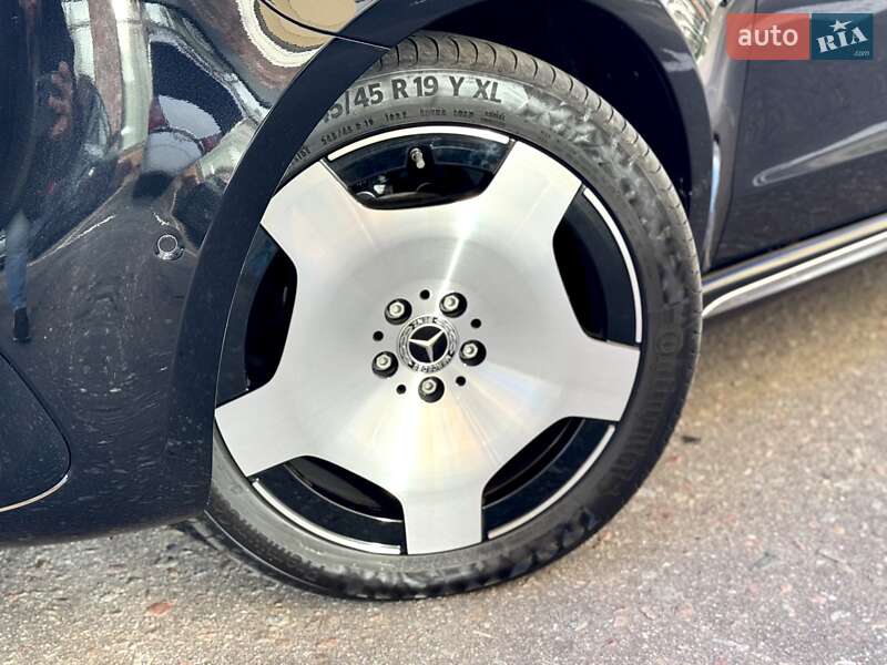 Минивэн Mercedes-Benz V-Class 2025 в Киеве