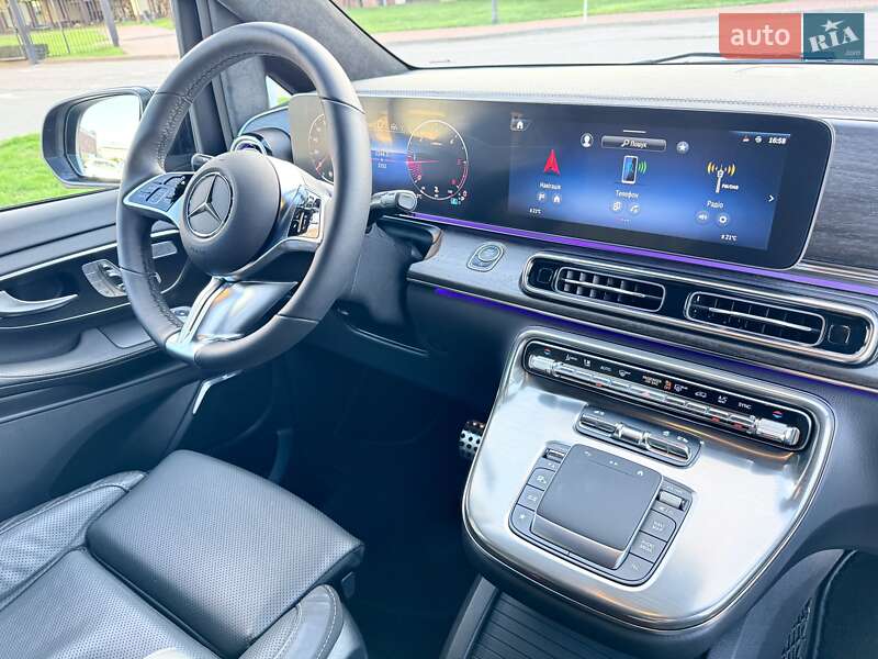 Минивэн Mercedes-Benz V-Class 2025 в Киеве