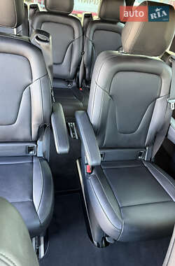 Минивэн Mercedes-Benz V-Class 2014 в 
